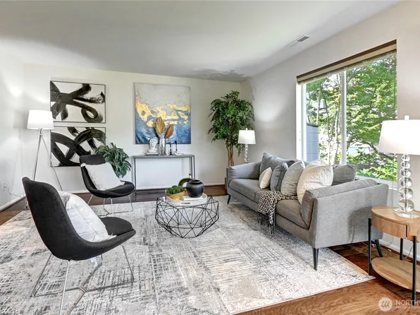 23910 NE 112th Place #1, Redmond, WA 98053