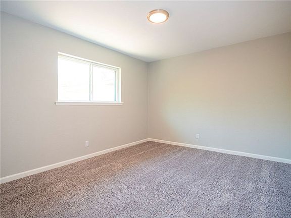 5th image of 2524 Glen Springs Way #A