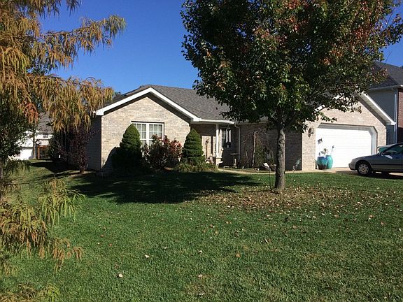 3rd image of 3738 Buckingham Park