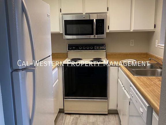 3rd image of 615 San Conrado Ter Unit 6