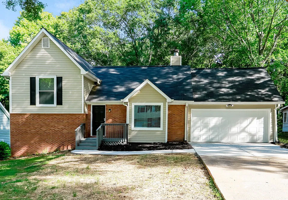 3801 Menloe Way