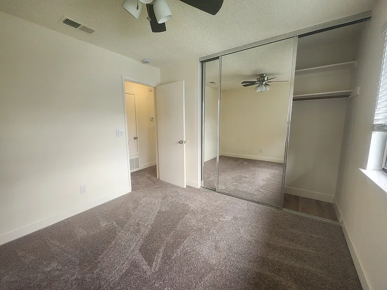 201 Compton Cir #D — Photo 8