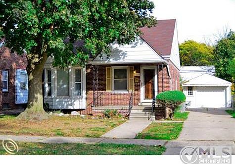 11334 w parkway listing-001.jpg