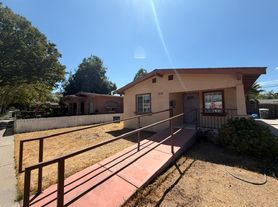 519 15th St, Modesto, CA