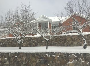 200 N Forrest Ave, Lookout Mountain, TN 37350