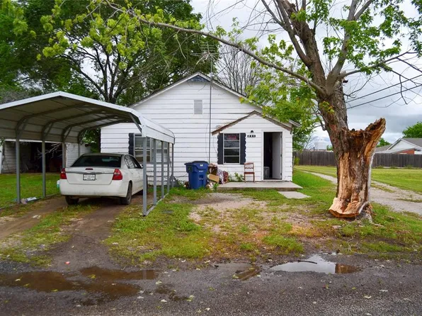 221 N Walnut, Stratford, OK 74872