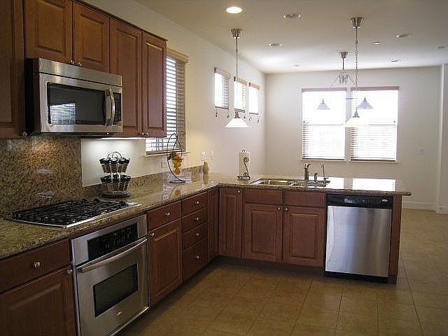 2nd image of 7947 Spanish Oak Cir