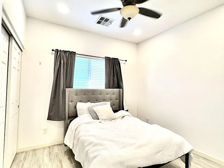 9432 W Odeum Ln — Photo 9