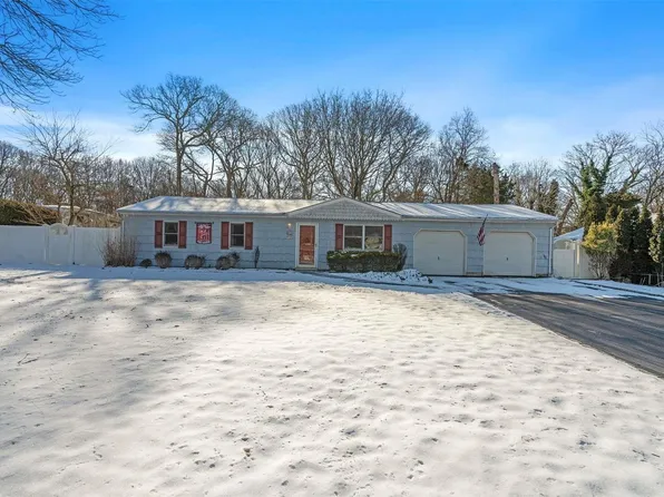 20 Mauritz Boulevard, Middle Island, NY 11953