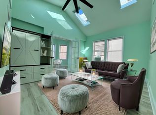 22-11 37th St #2, Astoria, NY 11105