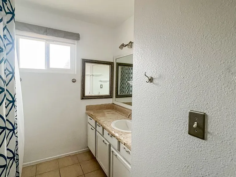 5395 Baileya Ave — Photo 17