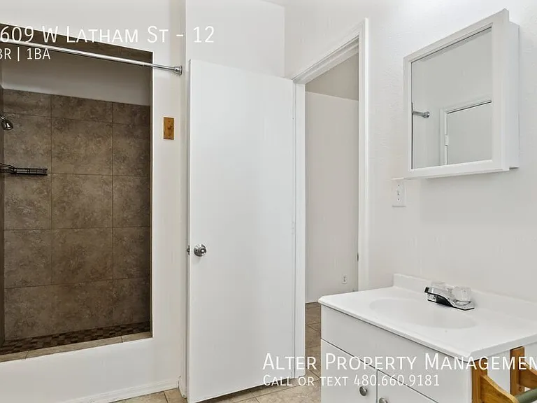 1609 W Latham St #12 — Photo 10