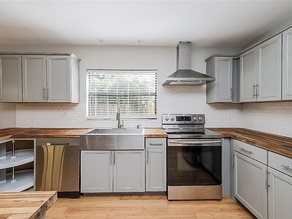 5th image of 515 SANDALWOOD DRIVE