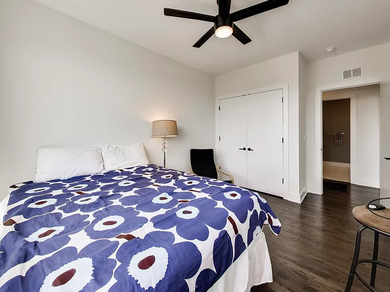 3001 N Southport Ave #403 — Photo 15