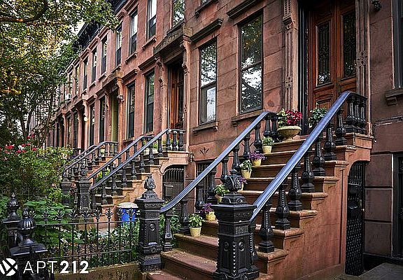 5th image of 158 1st Ave APT 4