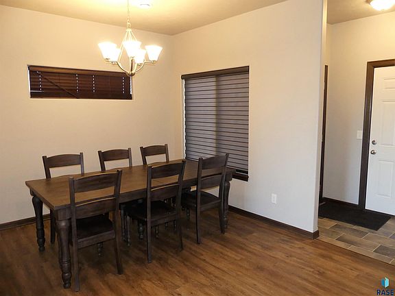3rd image of 5516 S Seville Pl