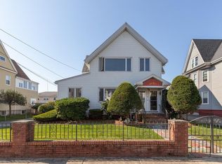 11 Upland Rd, Everett, MA 02149