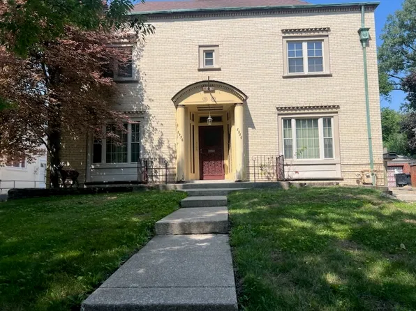 8936 S Leavitt St, Chicago, IL 60643