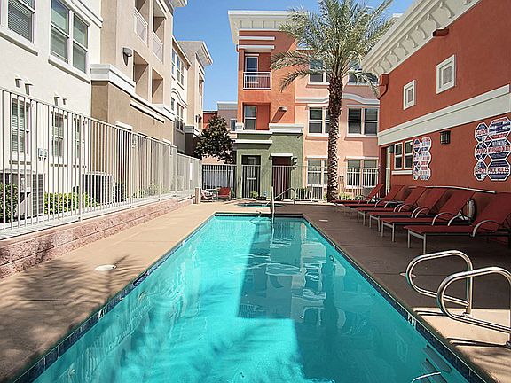 5th image of 1281 Galleria Dr #19