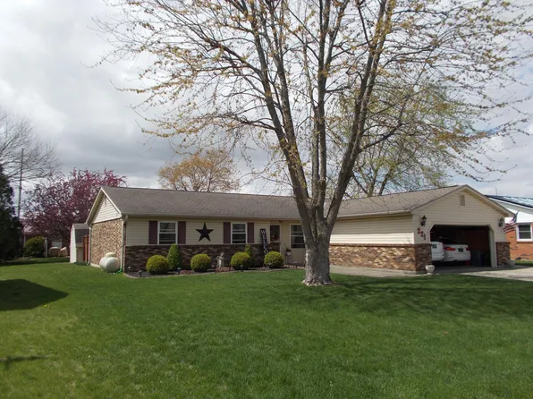 221 Lincoln Dr, Celina, OH 45822