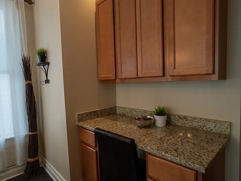 3238 N Hoyne Ave #1 — Photo 9