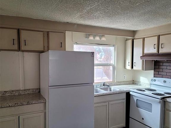 4th image of 1121 Pawnee Ln