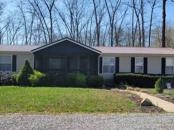 2475 N Oaktree Rd, Olney, IL 62450
