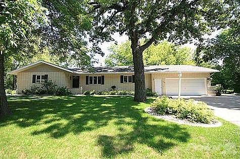 116 Oak Lane Front View