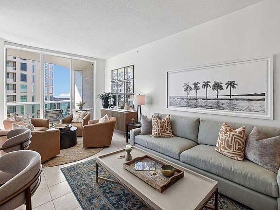 4th image of 347 N New River Dr #Penthouse 6