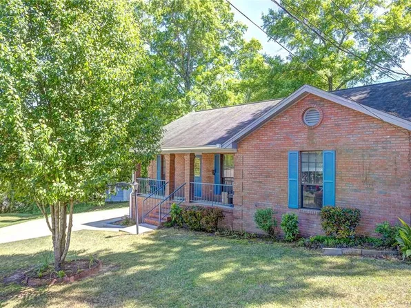 144 Guilford Ln, Prattville, AL 36066