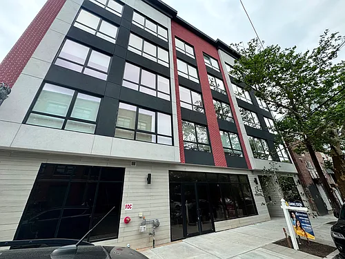 74 Webster St Photo 1
