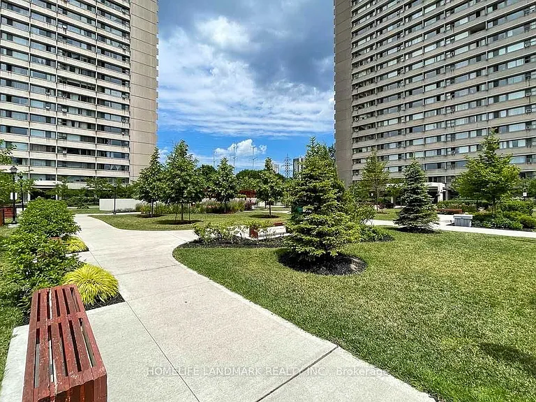 725 Don Mills Rd #1103 — Photo 2