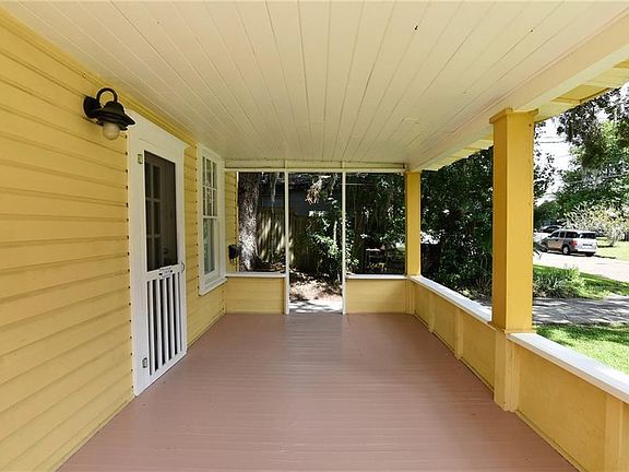 5th image of 516 Daniels Ave