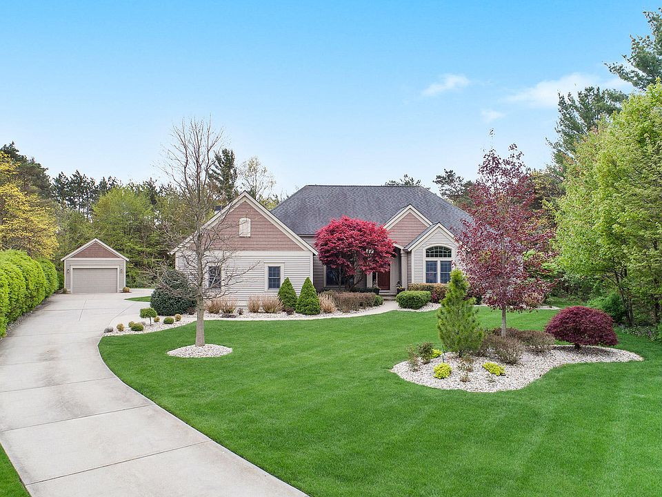 1st image of 16632 Pine Dunes Ct