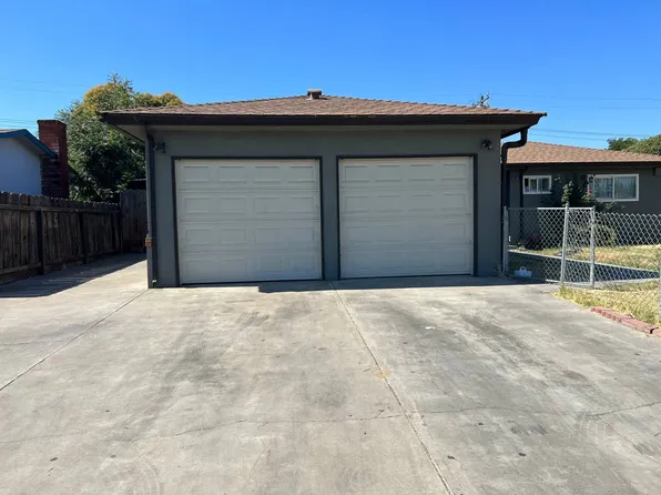 541 E Cypress Ave #B, Visalia, CA 93292