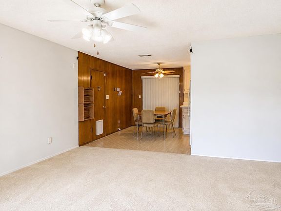 5th image of 7942 Dartmoor Cir