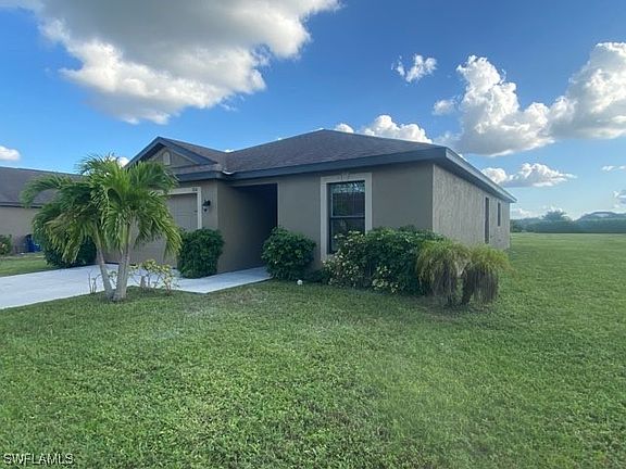 2nd image of 704 Evening Shade Ln