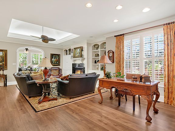 5th image of 8855 Mariner Dr