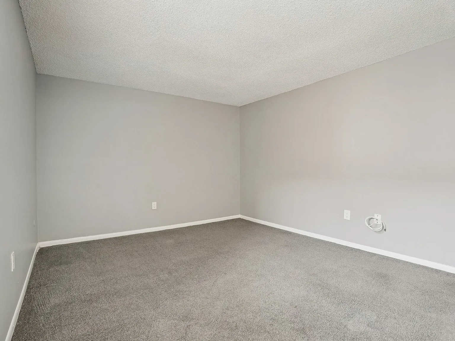 Aspen Apartments in Whitehall — Photo 2