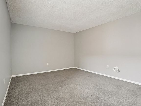 2nd image of 3 Maryland Cir APT 107