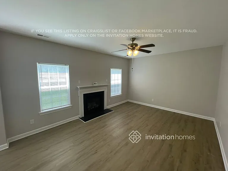 527 Clearwater Dr NW — Photo 5