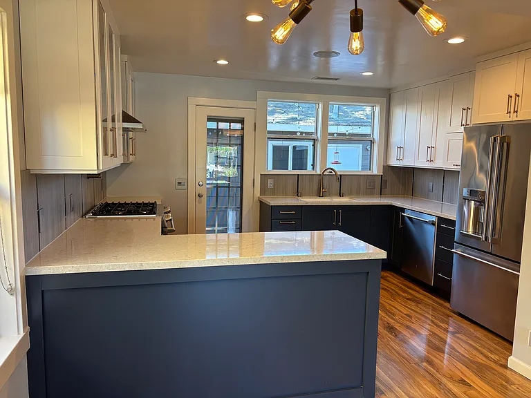1304 Carlton Ave — Photo 6