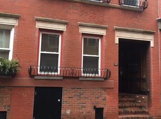 32 Charter St APT 1, Boston, MA 02113