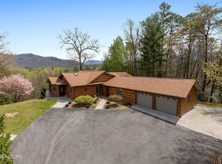 427 Gold Rd, Cosby, TN 37722