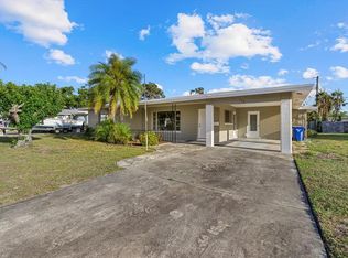 106 Aurora St E, Venice, FL 34285