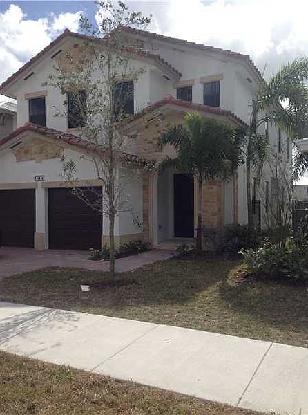 1st image of 10434 NW 70 Ln
