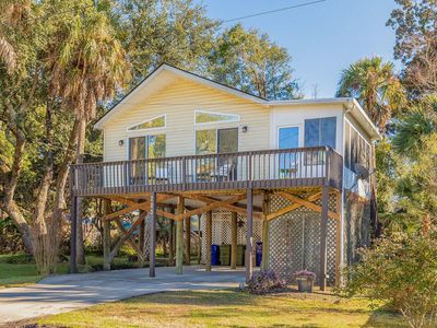 203 E Huron Ave, Folly Beach, SC, 29439