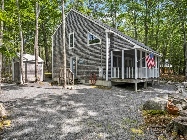 189 Ridge Road, Frye Island, ME 04071