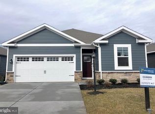 24 Quiet Creek Dr, Gettysburg, PA 17325