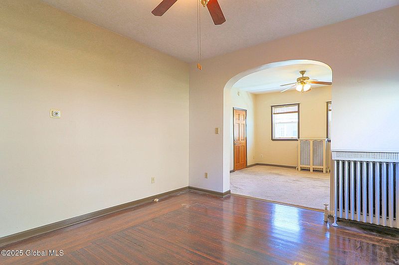 4th image of 47 Younglove Avenue